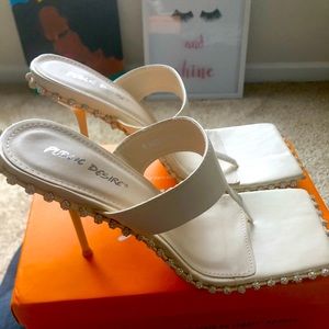 Heeled Sandals 👡 so Elegant and Classy!